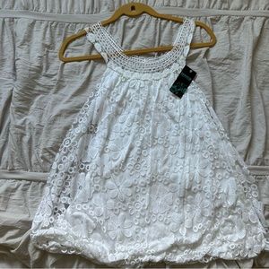 NWT MADE IN ITALY white floral tank blouse with elastic bottom